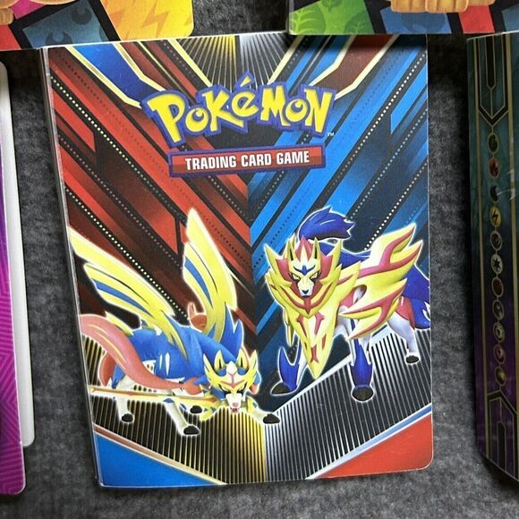 Pokémon mini portfolio albums a lot of 7 and‎ V Star Marker 2015-2022 - Picture 3 of 16